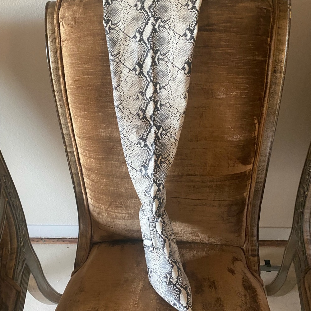 Women’s heeled boots….